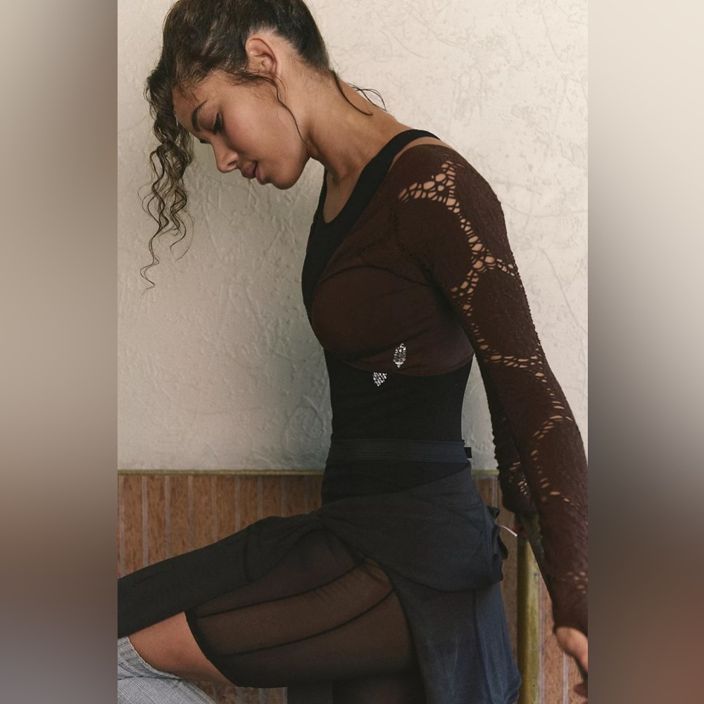 NWT! FP Free People Movement Say The Word Shrug Sz M/L
